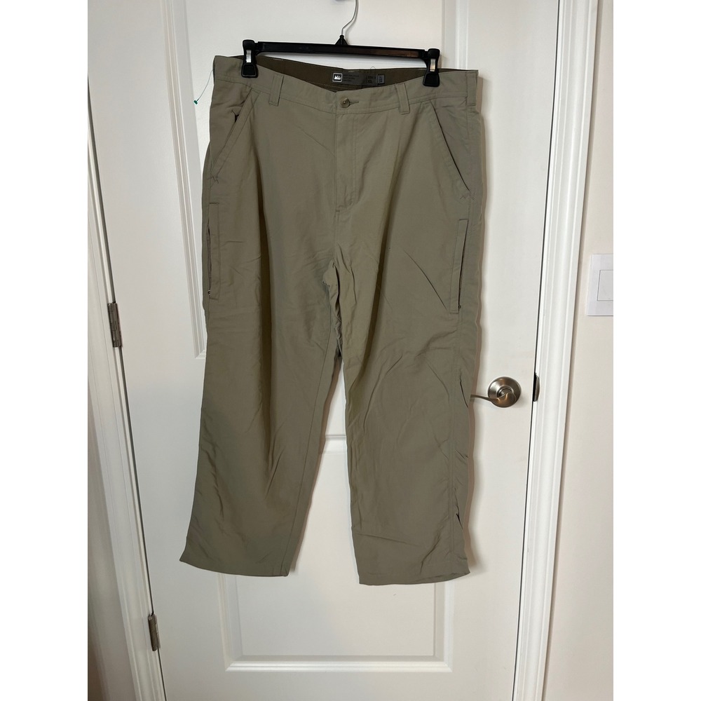 REI Sahara Mens 38x30 Khaki Tan Nylon Hiking Pants UPF 50+ Outdoor Cargo Trail